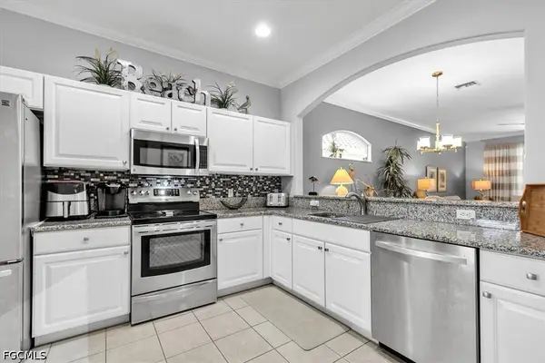 8134 Woodridge Pointe Drive, Fort Myers, FL 33912