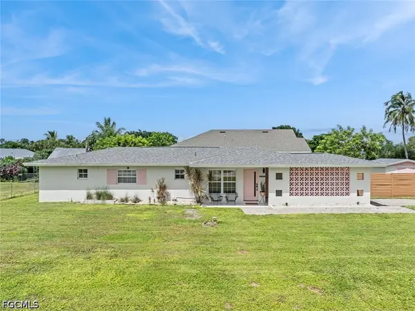 8071 San Carlos Boulevard, Fort Myers, FL 33967