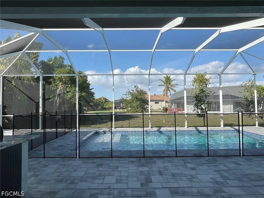 2303 SW 43rd Terrace, Cape Coral, FL 33914 - #2