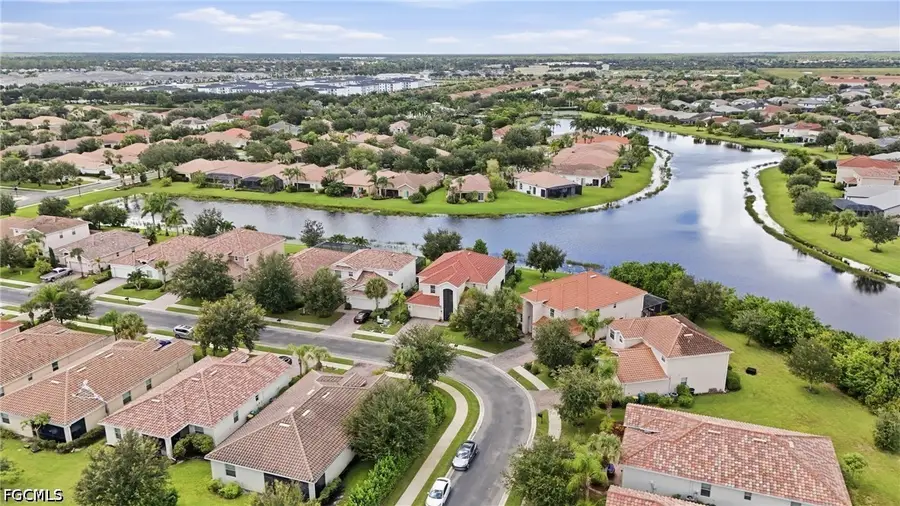 2446 Heydon Circle E, Naples, FL 34120 - #3