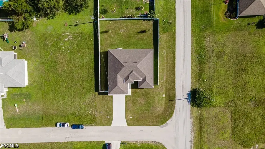 927 NE 18th Street, Cape Coral, FL 33909 - #2