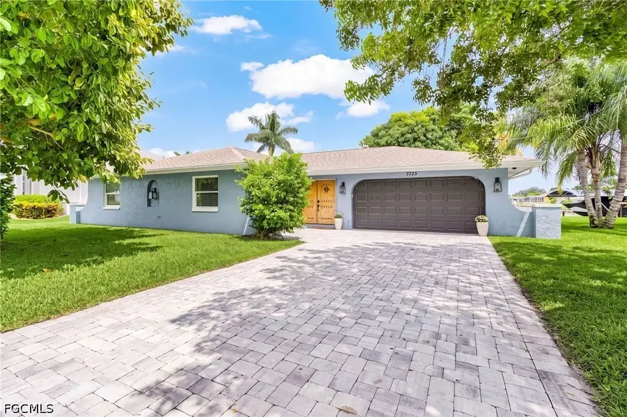 3725 SE 1st Avenue, Cape Coral, FL 33904 - #3