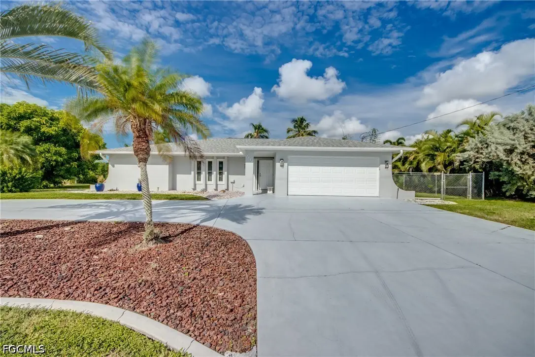 3812 SE 16th Place, Cape Coral, FL 33904 - #1