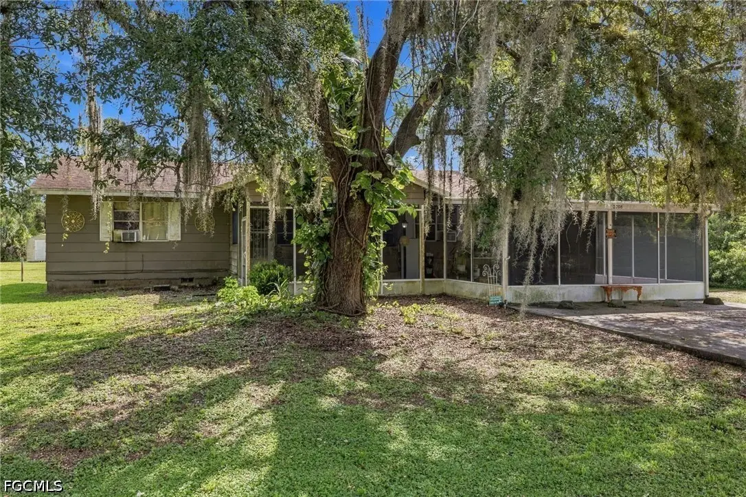 2008 Canton Avenue, Alva, FL 33920 - #1
