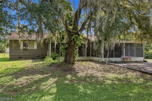 2008 Canton Avenue, Alva, FL 33920
