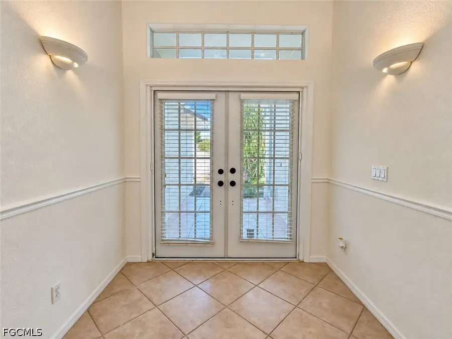 2106 SW 52nd Terrace, Cape Coral, FL 33914 - #2