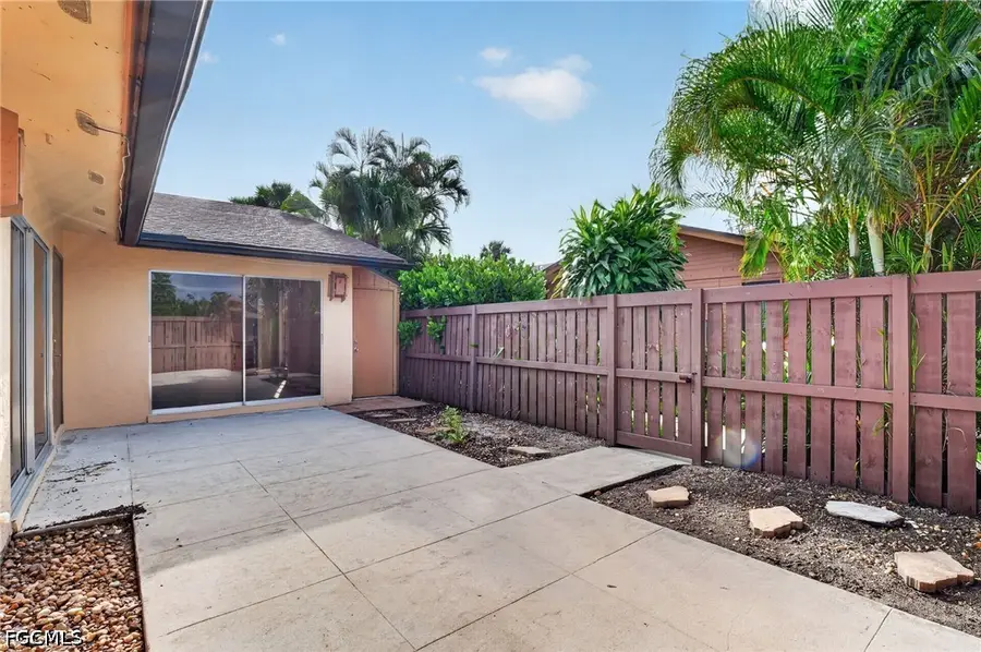 6305 Royal Woods Drive, Fort Myers, FL 33908 - #3