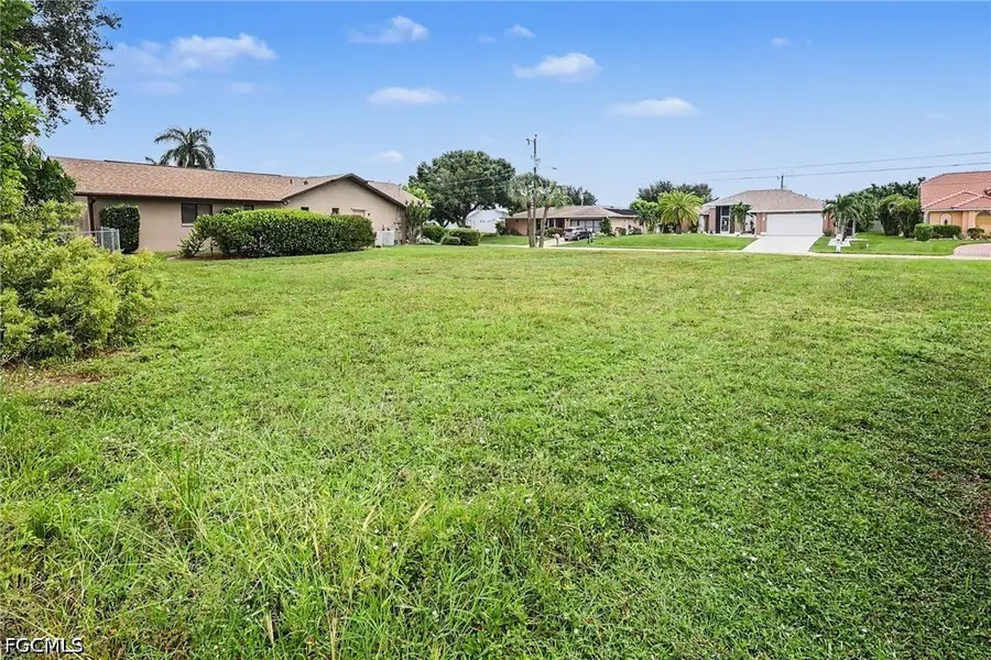 316 SE 21st Avenue, Cape Coral, FL 33990 - #3