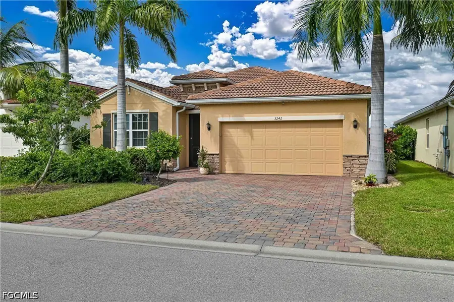 3242 Birchin Lane, Fort Myers, FL 33916 - #3