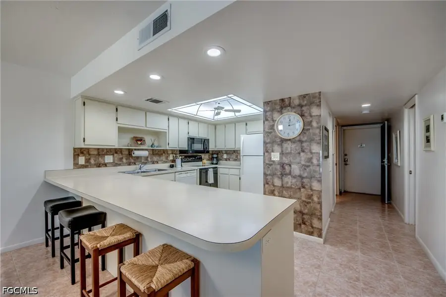 2532 Estero Boulevard #305, Fort Myers Beach, FL 33931 - #3
