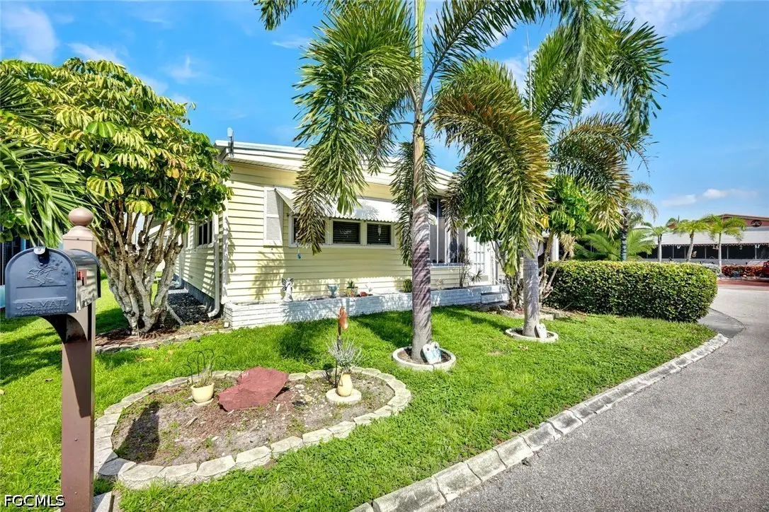 16049 Hibiscus Way, North Fort Myers, FL 33903 - #1