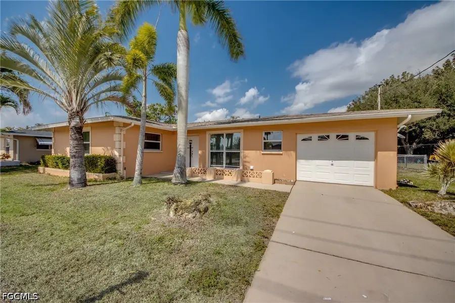 4156 Country Club Boulevard Se, Cape Coral, FL 33904 - #2