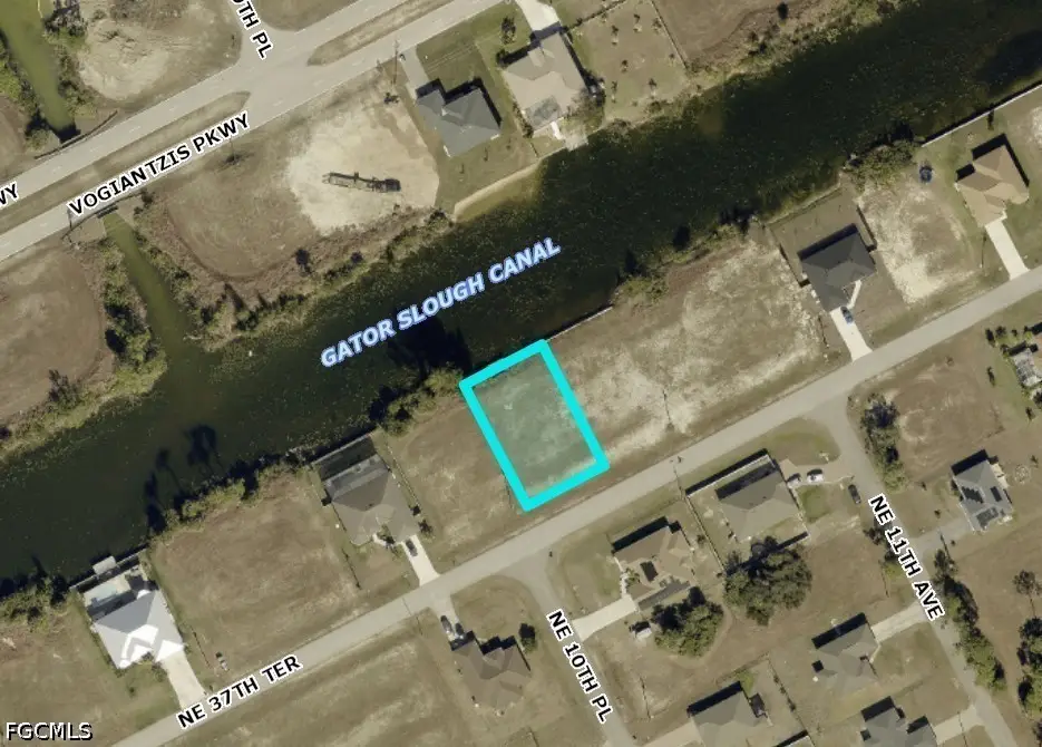 1011 NE 37th Terrace, Cape Coral, FL 33909 - #1