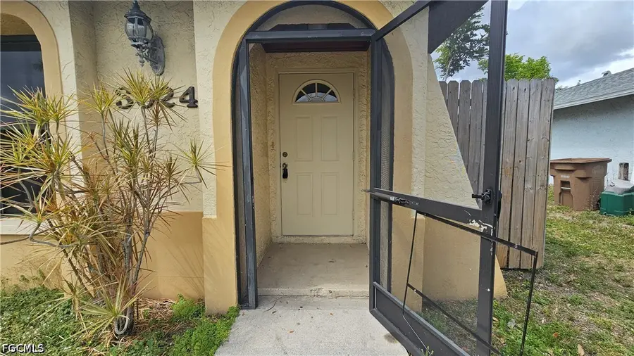 3026 Santa Barbara Boulevard, Cape Coral, FL 33914 - #3