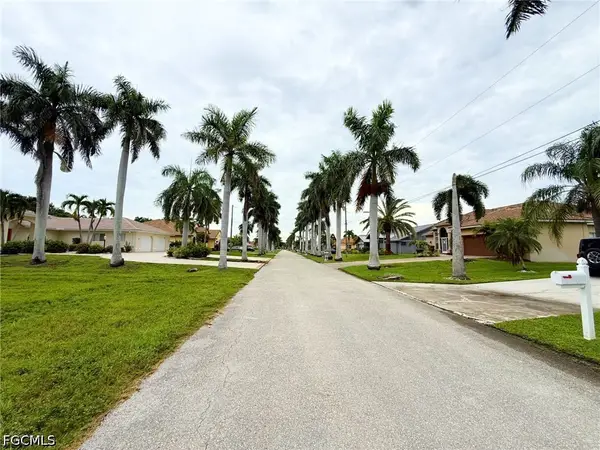 2619 SW 52nd Lane, Cape Coral, FL 33914