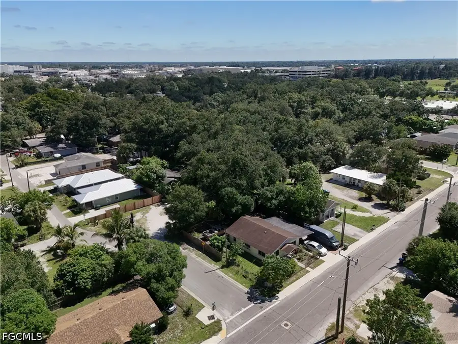 1009 4th St E Street, Bradenton, FL 34208 - #2
