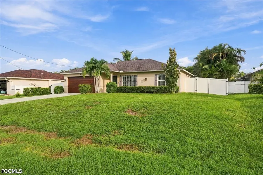 2825 SW 33rd Terrace, Cape Coral, FL 33914 - #2