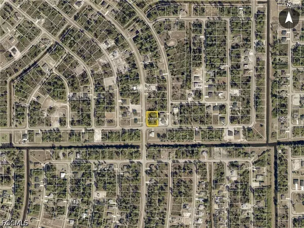 463 Eisenhower Boulevard, Lehigh Acres, FL 33974