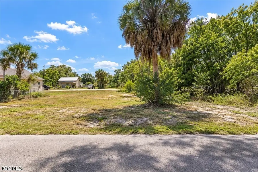 3510 N Grimsley Court, Fort Myers, FL 33916 - #2