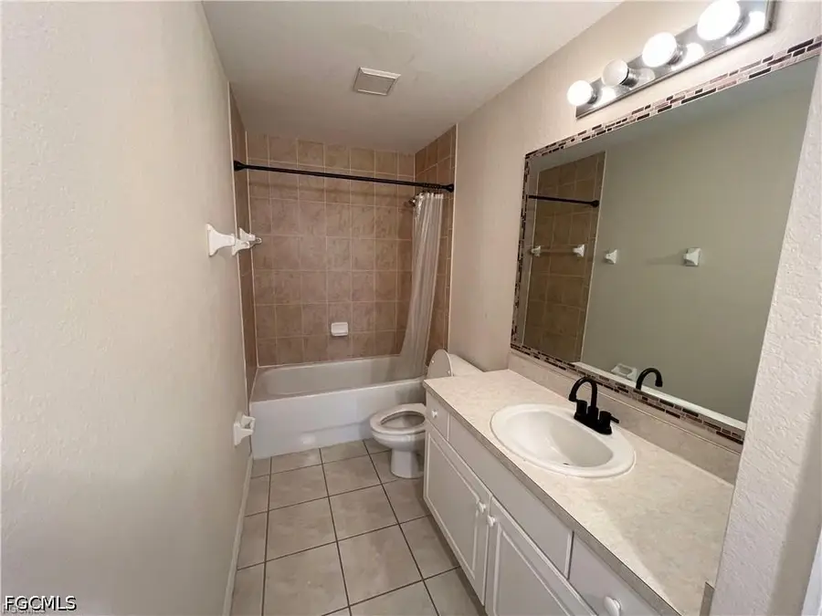 10 NE 20th Street, Cape Coral, FL 33909 - #3