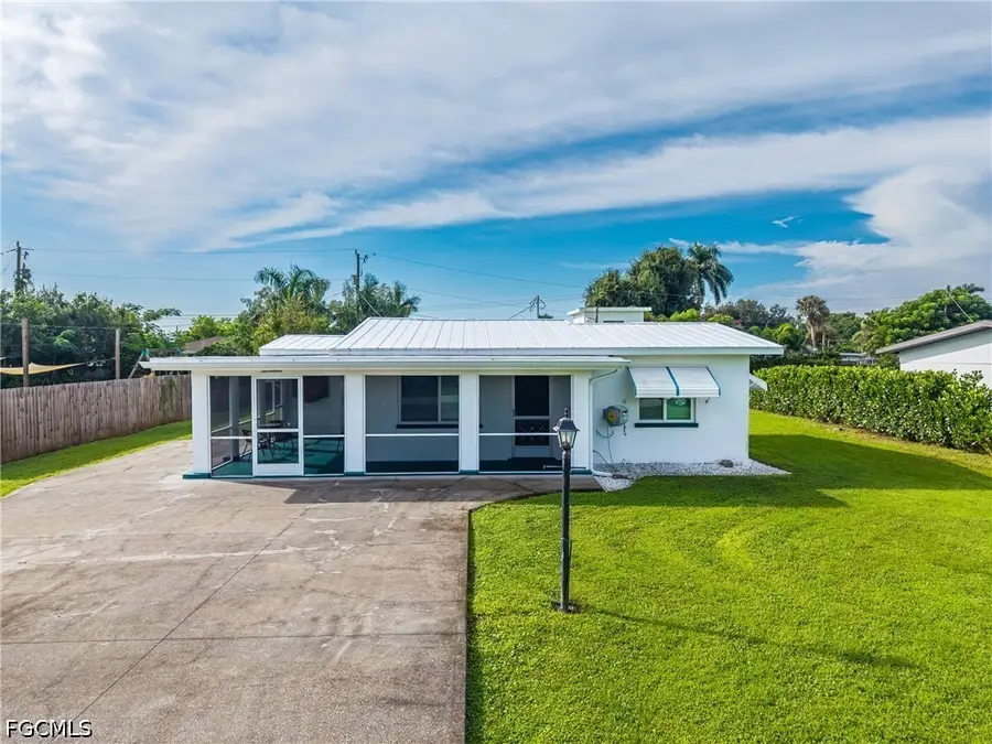 17 Victoria Drive, North Fort Myers, FL 33917 - #2