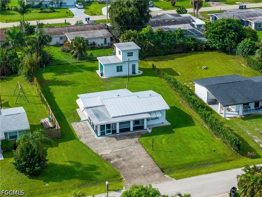 17 Victoria Drive, North Fort Myers, FL 33917 - #3