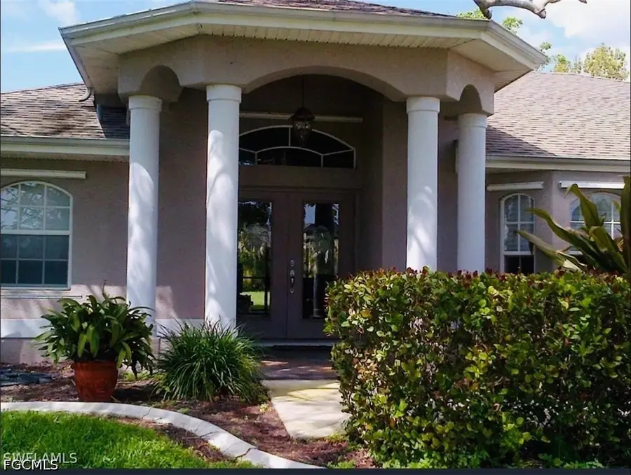 919 SE 18th Terrace, Cape Coral, FL 33990 - #2