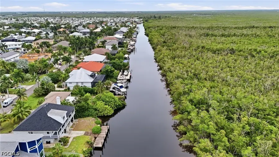 11821 Isle Of Palms Drive, Fort Myers Beach, FL 33931 - #2