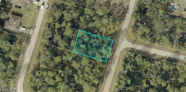 572 Parker Avenue S, Lehigh Acres, FL 33974