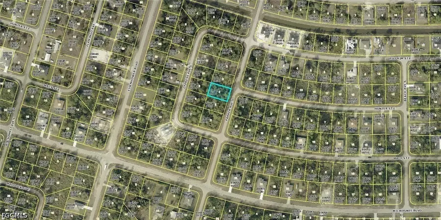 572 Parker Avenue S, Lehigh Acres, FL 33974 - #2
