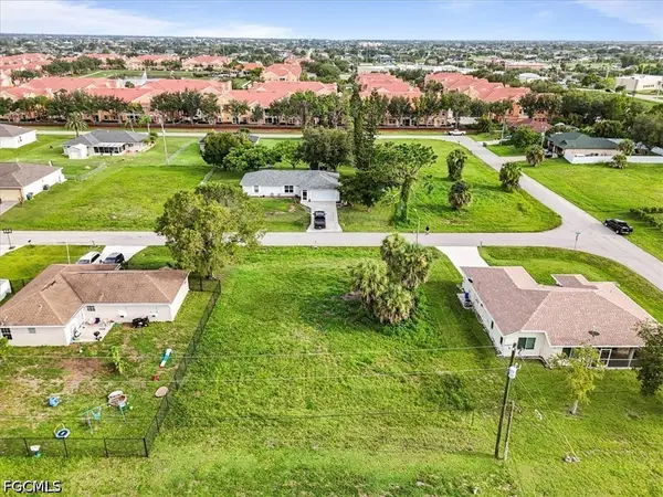 1705 NE 26th Terrace, Cape Coral, FL 33909