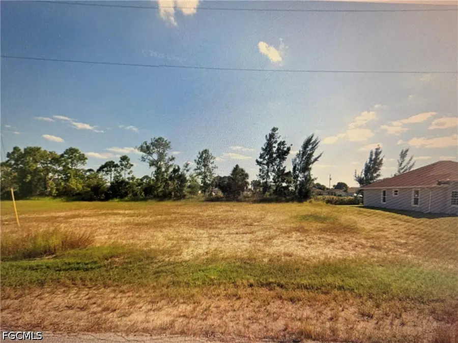 928 NE 34th Lane, Cape Coral, FL 33909 - #2