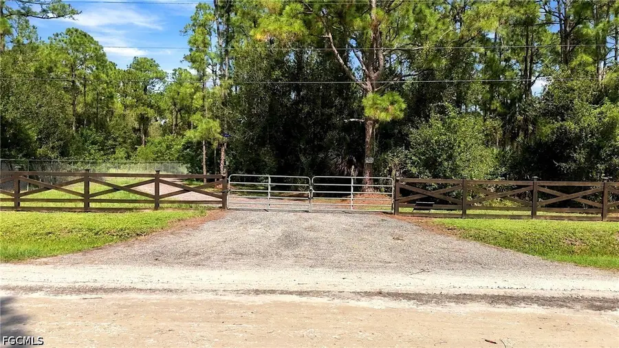 783 Pine Cone Avenue, Clewiston, FL 33440 - #3