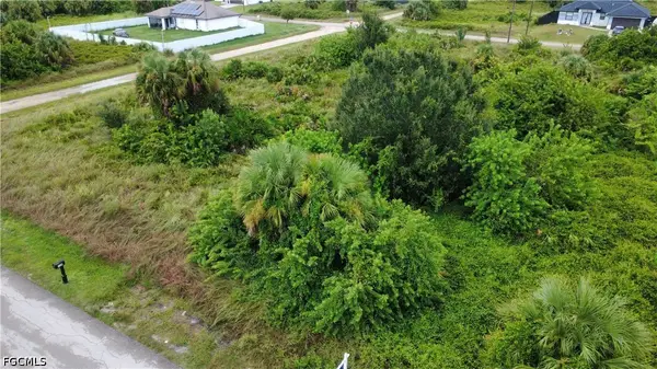 739 Cardinal Street E, Lehigh Acres, FL 33974
