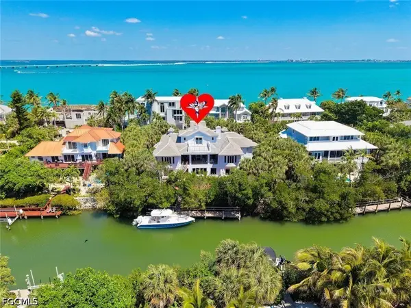 545 Lighthouse Way, Sanibel, FL 33957