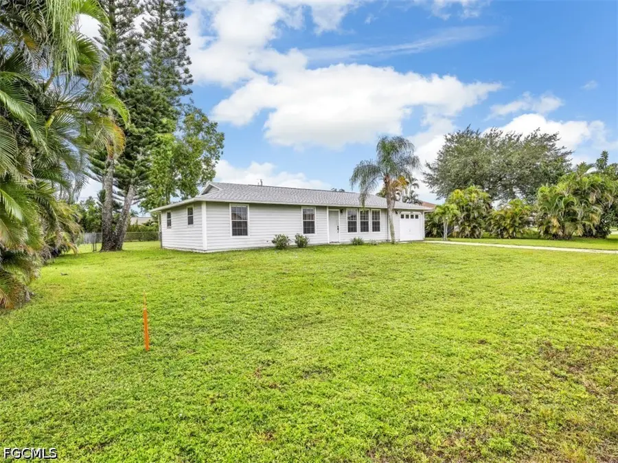 334 SW 28th Terrace, Cape Coral, FL 33914 - #3
