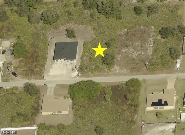2708 65th Street W, Lehigh Acres, FL 33971