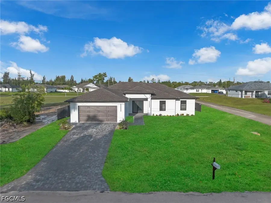 4042 NE 10th Place, Cape Coral, FL 33909 - #2