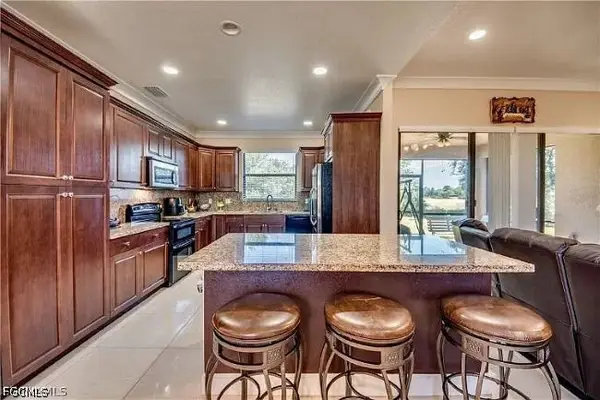 906 Sunniland Boulevard, Lehigh Acres, FL 33971