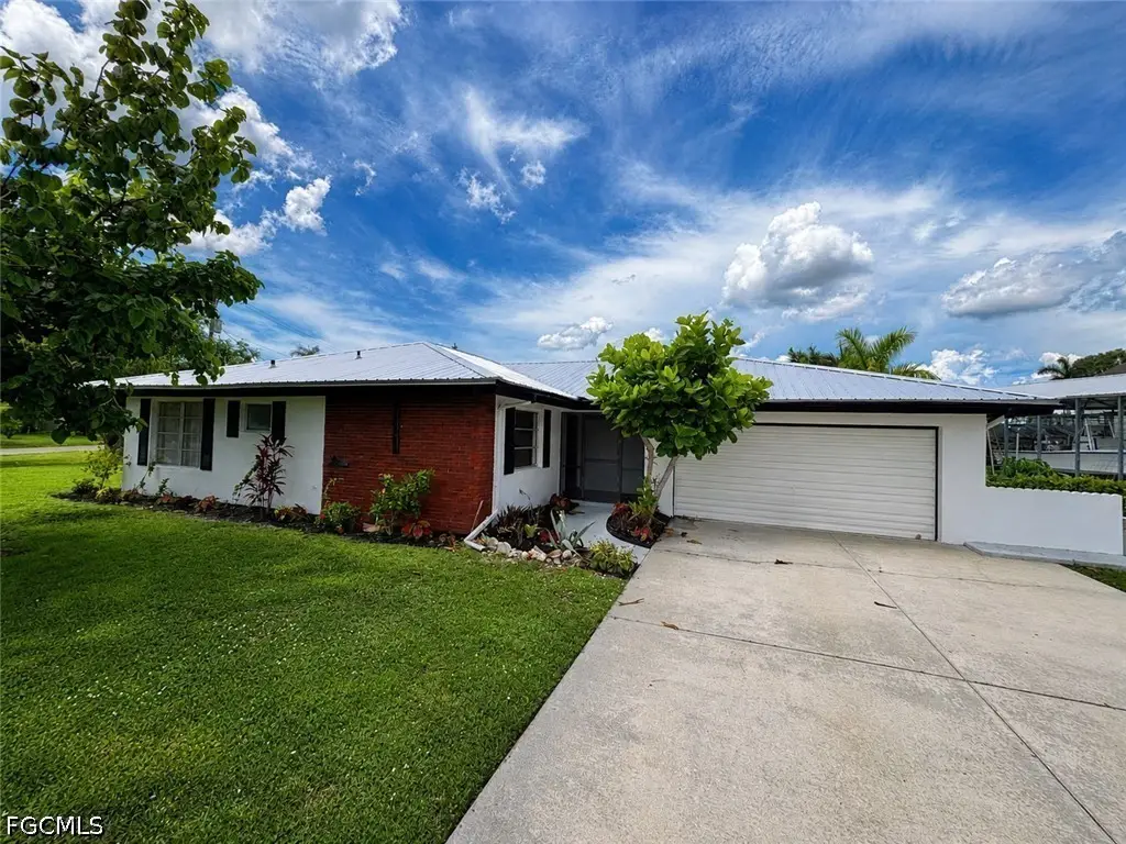 303 Georgia Avenue, Fort Myers, FL 33905 - #1