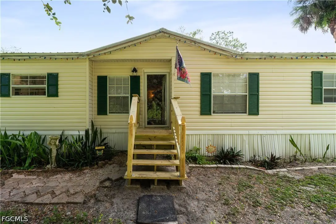 565 S Fronda Street, Clewiston, FL 33440 - #1
