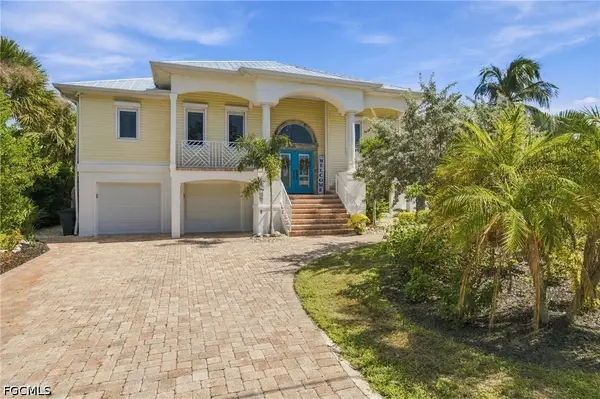 1034 Fish Crow Road, Sanibel, FL 33957