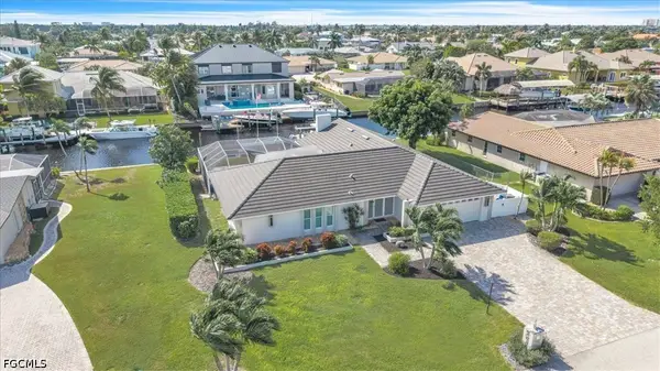 1034 N Waterway Drive, Fort Myers, FL 33919