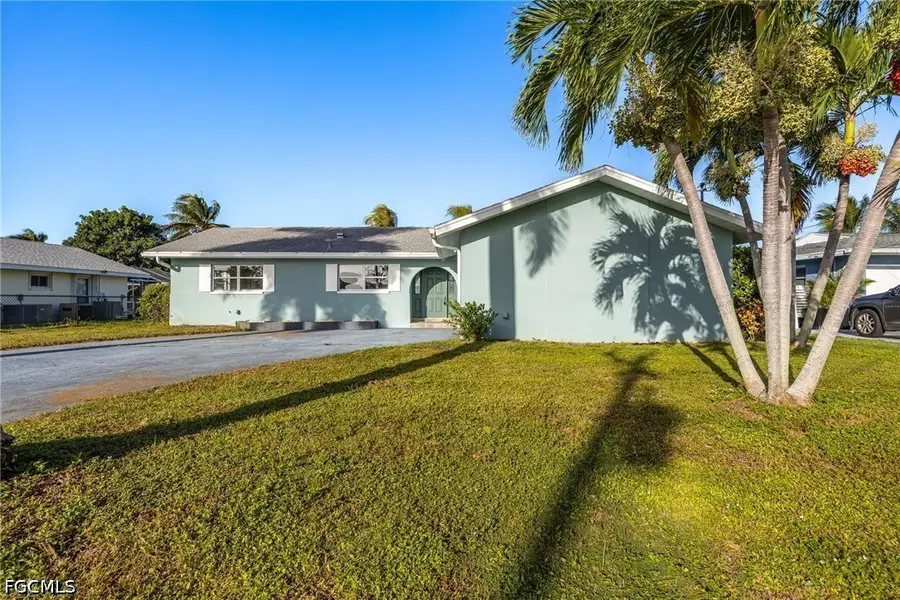 4906 Sorrento Court, Cape Coral, FL 33904 - #2