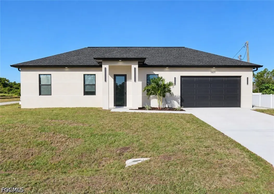 1601 Oak Avenue, Lehigh Acres, FL 33972 - #1