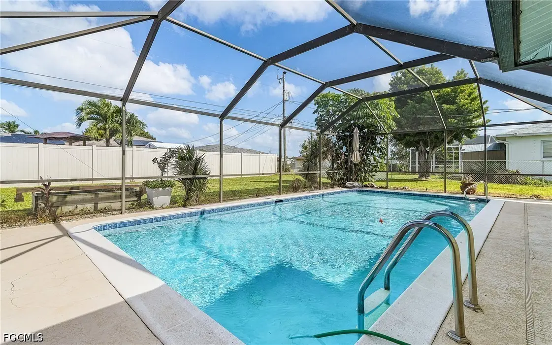 1117 SE 23rd Street, Cape Coral, FL 33990 - #1