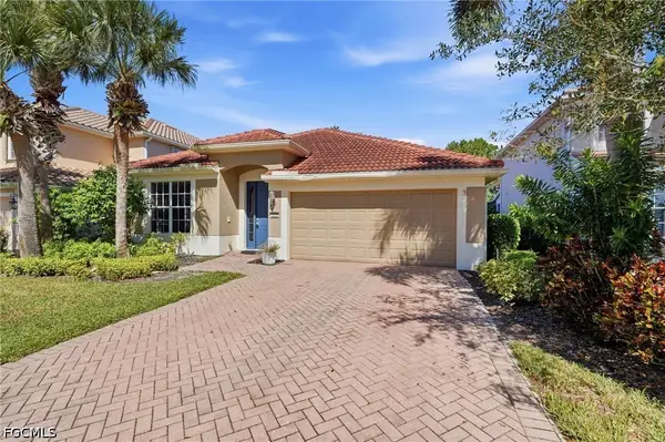 1955 Fairmont Lane, Naples, FL 34120