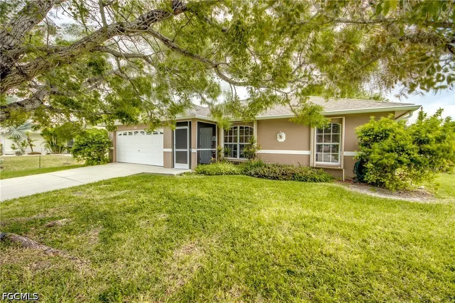 3921 SW 27th Avenue, Cape Coral, FL 33914 - #2