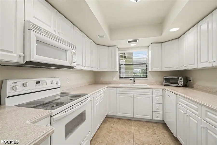 4622 SW Santa Barbara Place #111, Cape Coral, FL 33914 - #2