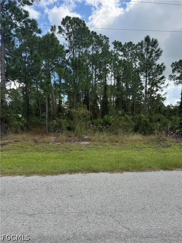 853 Troy Avenue S, Lehigh Acres, FL 33974